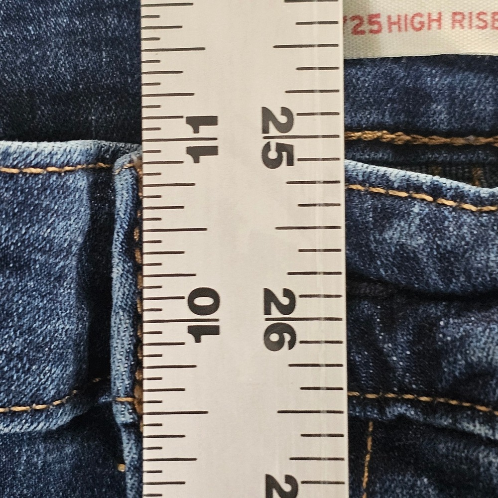 Levis 725 High Rise Bootcut Jeans Dark Wash Indigo Blue 18759-0038 Womens 31x30 - Picture 5 of 9
